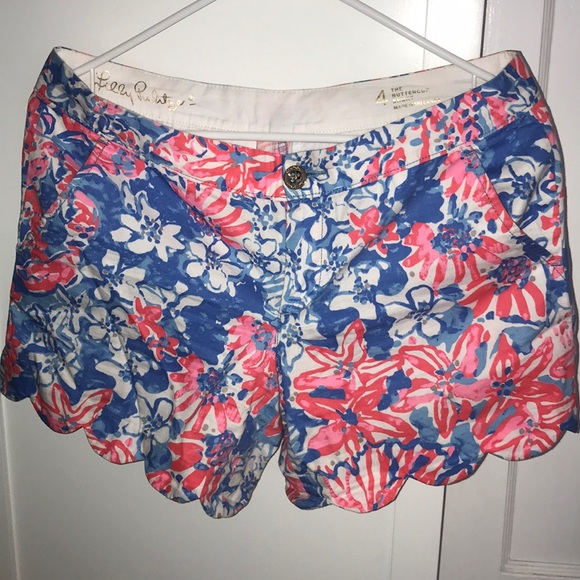 Lily Pulitzer Scalloped Buttercup Shorts - Picture 1 of 5